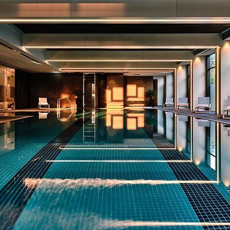 Hotel Crowne Plaza Sofia By Ihg Exterior foto