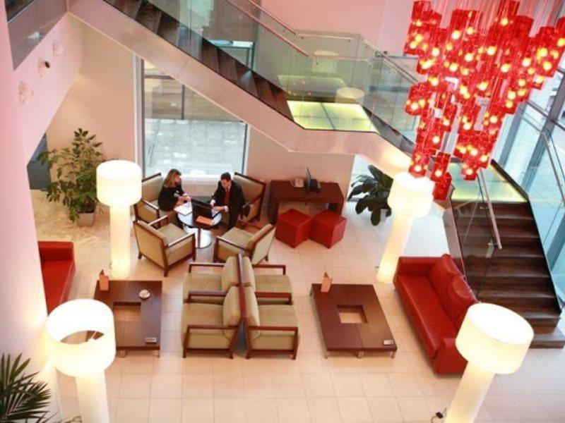 Hotel Crowne Plaza Sofia By Ihg Exterior foto