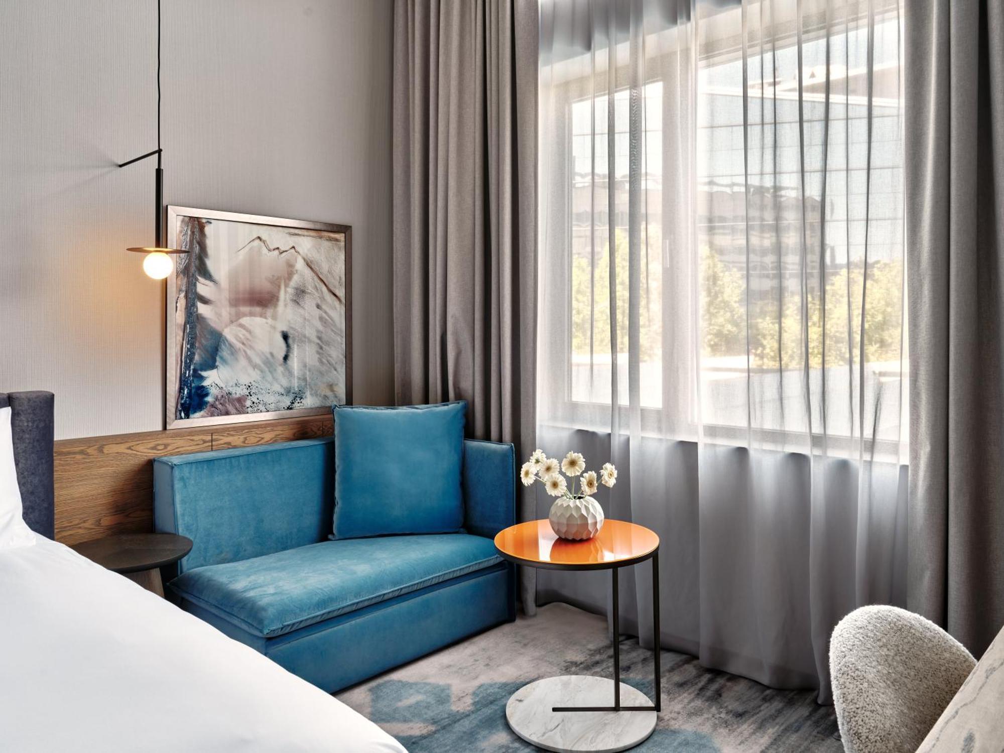 Hotel Crowne Plaza Sofia By Ihg Exterior foto