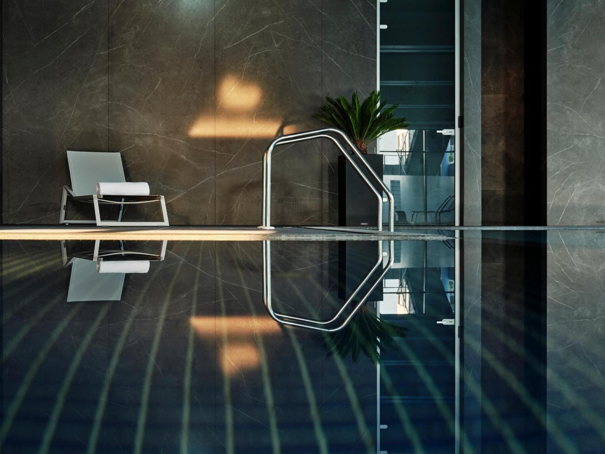 Hotel Crowne Plaza Sofia By Ihg Exterior foto