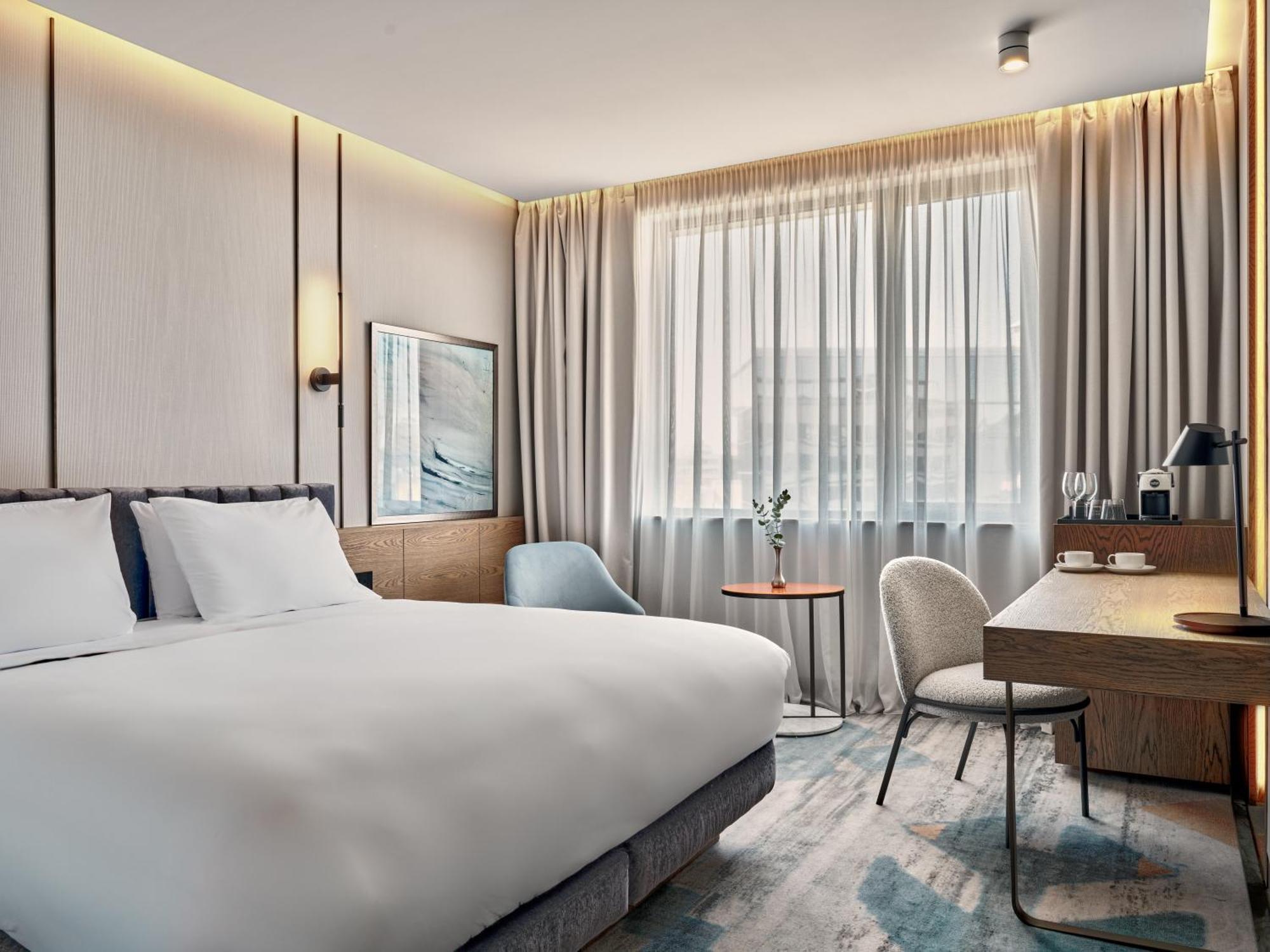 Hotel Crowne Plaza Sofia By Ihg Exterior foto