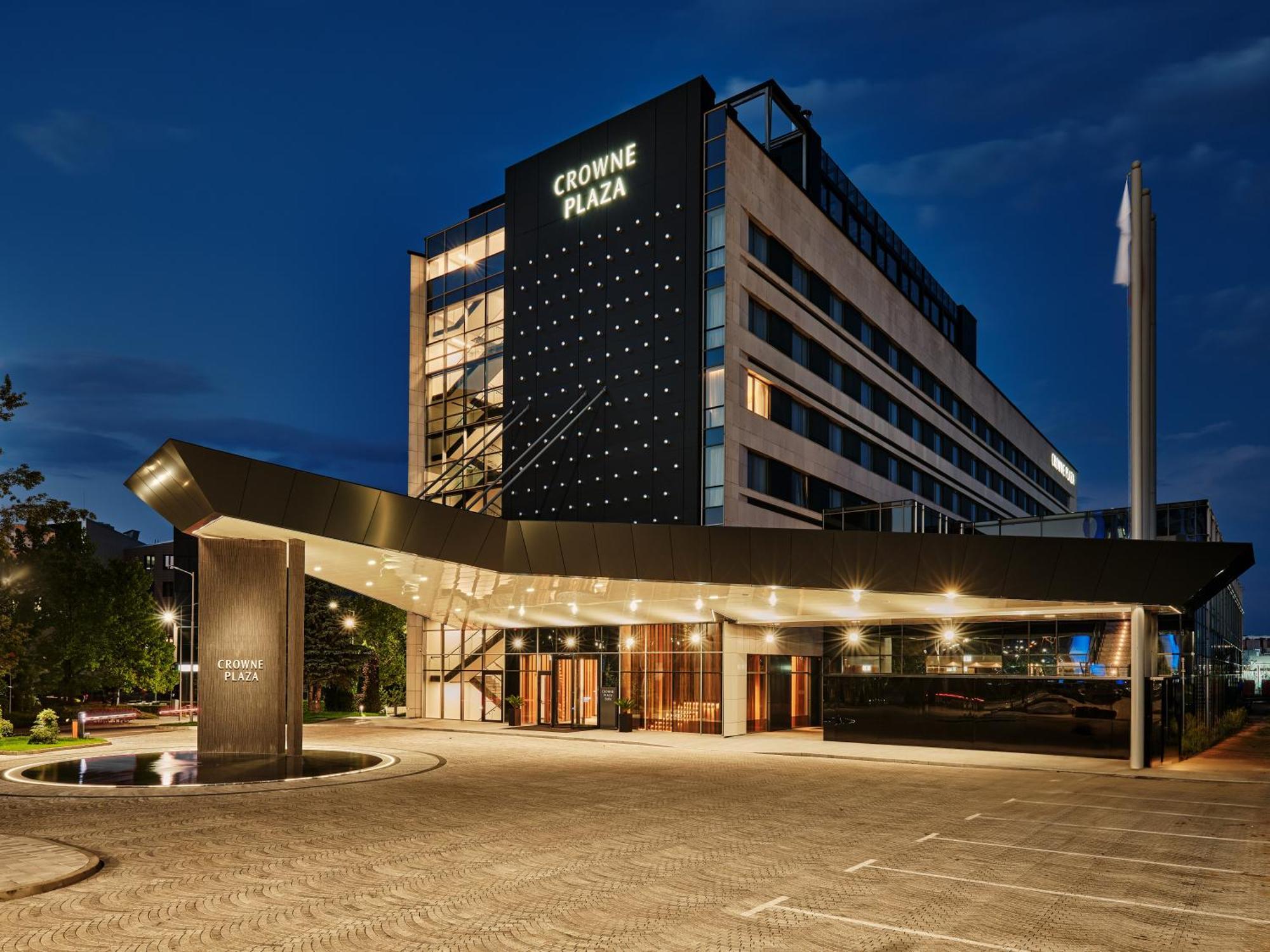 Hotel Crowne Plaza Sofia By Ihg Exterior foto
